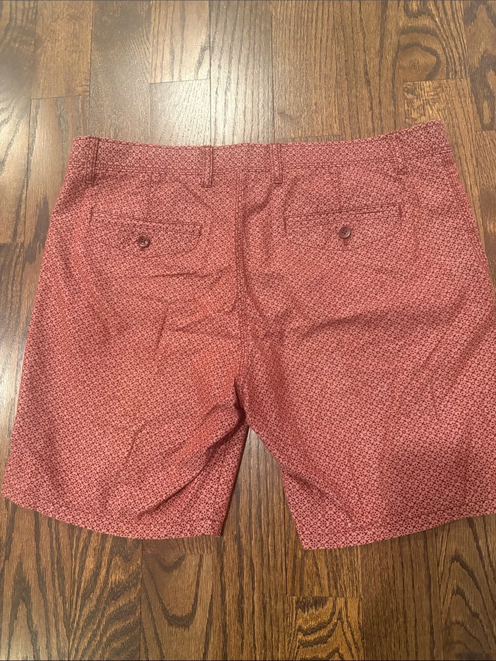 Banana Republic Men's Aiden Printed Red Shorts Size 34
